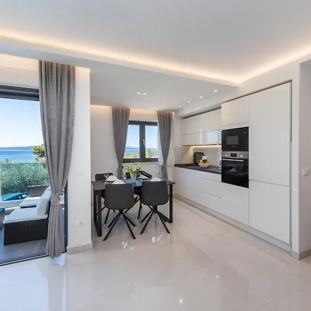 Luxury Adriatic Appartement Promajna